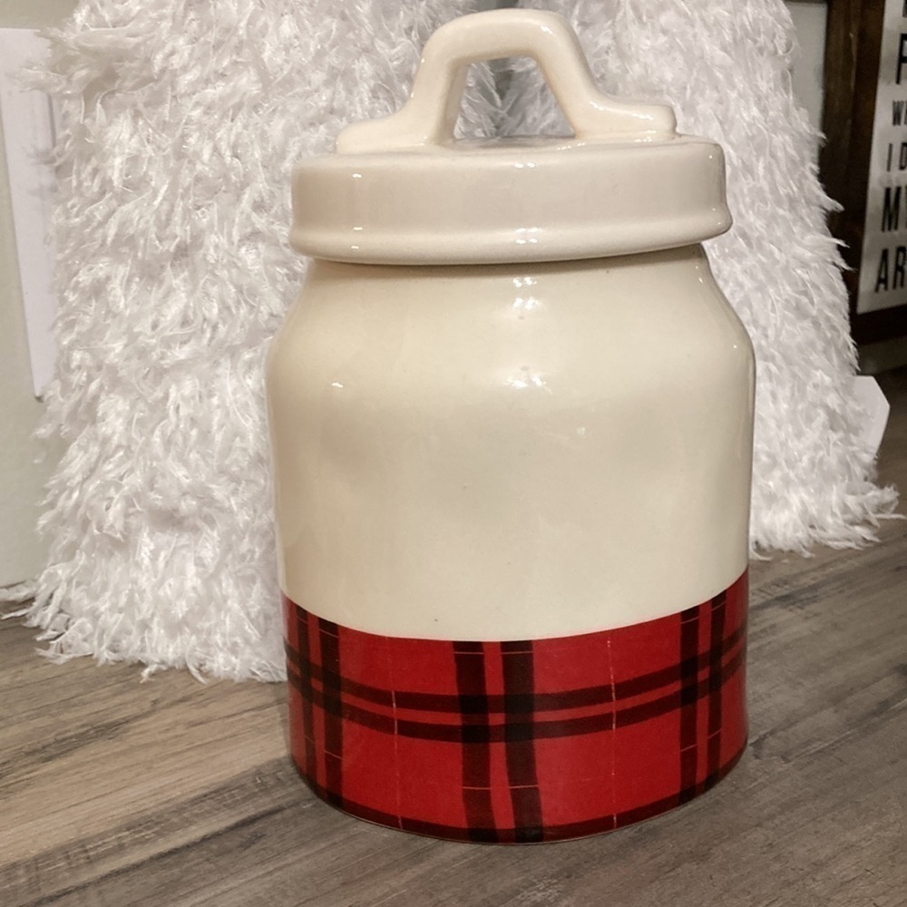 Rae Dunn YUM BUFFALO PLAID DIMPLED CERAMIC CANISTER W/RARE STAMPED MISPRINT - Picture 4 of 11